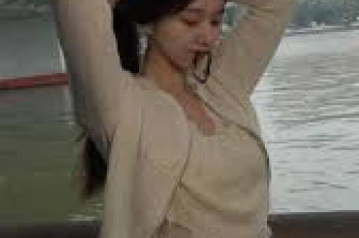 大型剧集拍摄花絮：幕后搞笑瞬间揭晓！